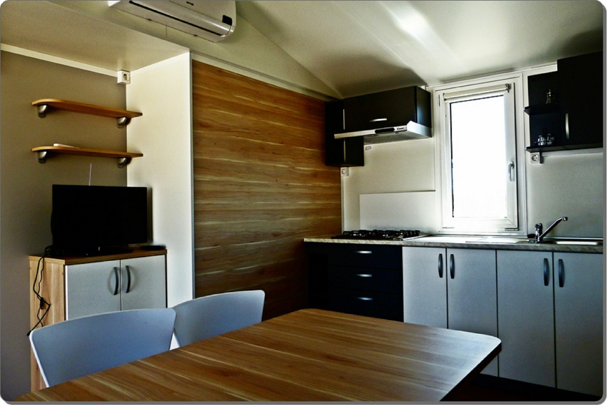 Mobile Homes Peros Затон Екстериор снимка