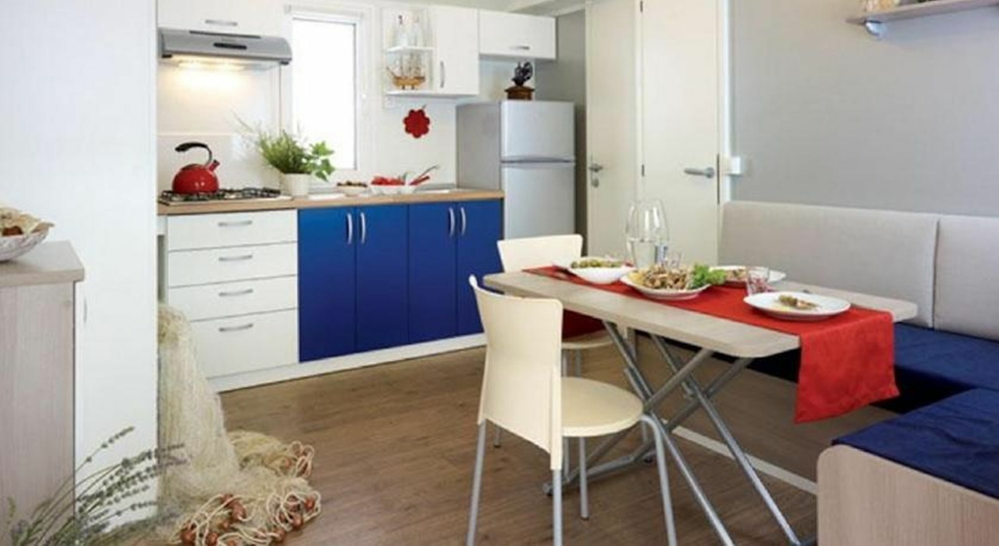 Mobile Homes Peros Затон Екстериор снимка