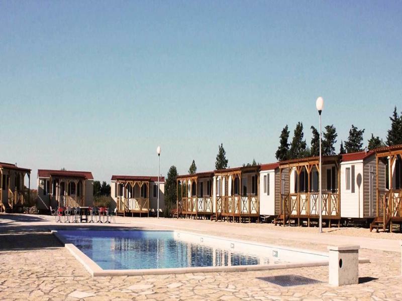 Mobile Homes Peros Затон Екстериор снимка